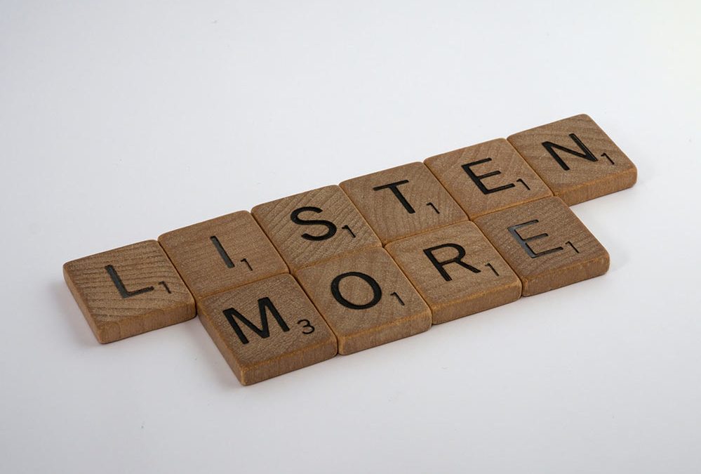 Ascolto attivo: andare oltre il sentire